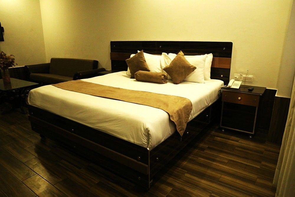 Hotel Marco Polo Lahore Exterior photo